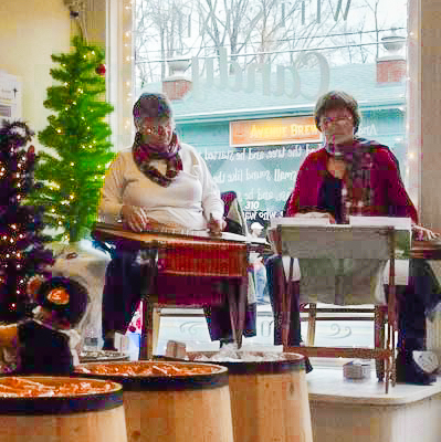 dulcimer duet at Witt's